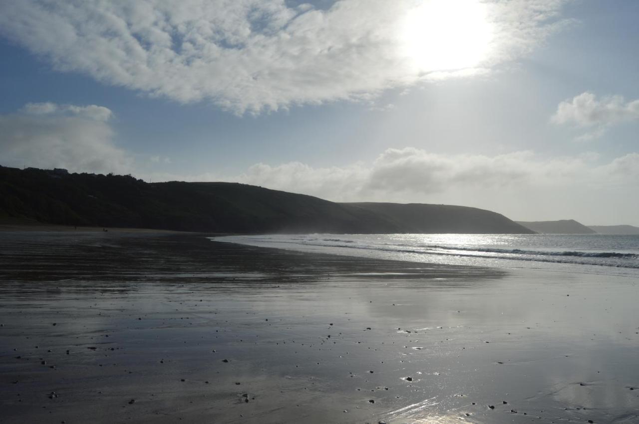Galwad Y Mor A Coastal Escape In Pembrokeshire'S National Parks Villa Lamphey Exteriör bild